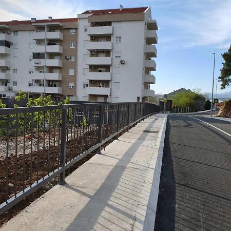 Sunny Hill Suite Ljubovic Ποντγορίτσα Εξωτερικό φωτογραφία