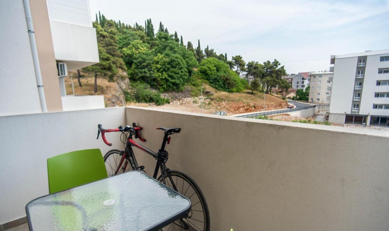 Sunny Hill Suite Ljubovic Ποντγορίτσα Εξωτερικό φωτογραφία